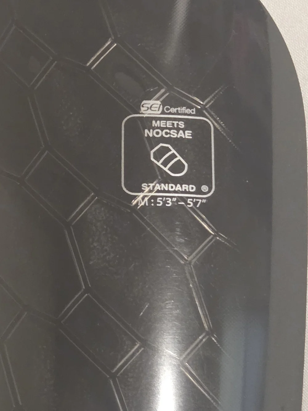 Nike Mercurial Lite Soccer Shin Guards. Adult Medium